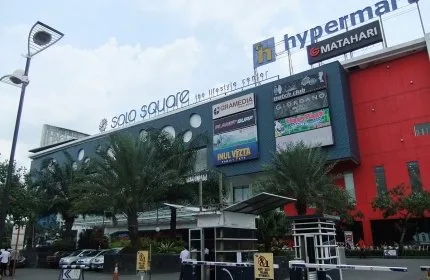SOLO SQUARE XXI