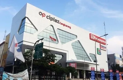 CIPLAZ CENGKARENG XXI