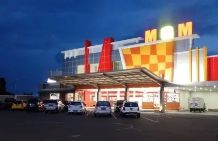 PLATINUM CINEPLEX MGM SWALAYAN KOLAKA